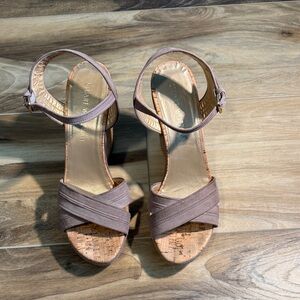 Stuart Weitzman Gray Suede Mini Platform Cork Heels – Size 10